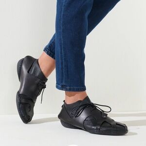 Trippen King Shoe in black.